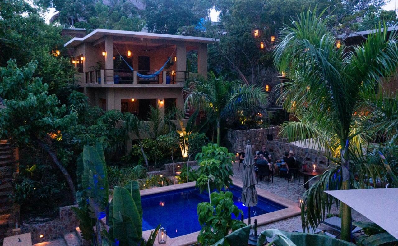 Hôtel Maquil à Zipolite Extérieur photo